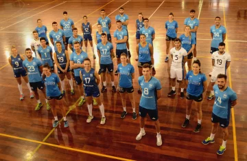La foto oficial de la selecciones de vóley estuvo plagada de sanjuaninos