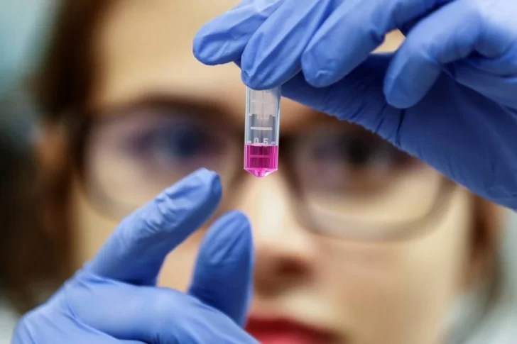 Un medicamento experimental reduciría en 79% el riesgo de desarrollar Covid-19 severo