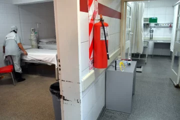 Un mendocino de 18 años murió electrocutado intentando cargar su celular Un mendocino de 18 años murió electrocutado intentando cargar su celular