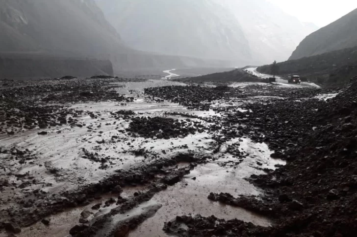 Habilitaron el paso internacional Cristo Redentor camino a Chile luego del alud