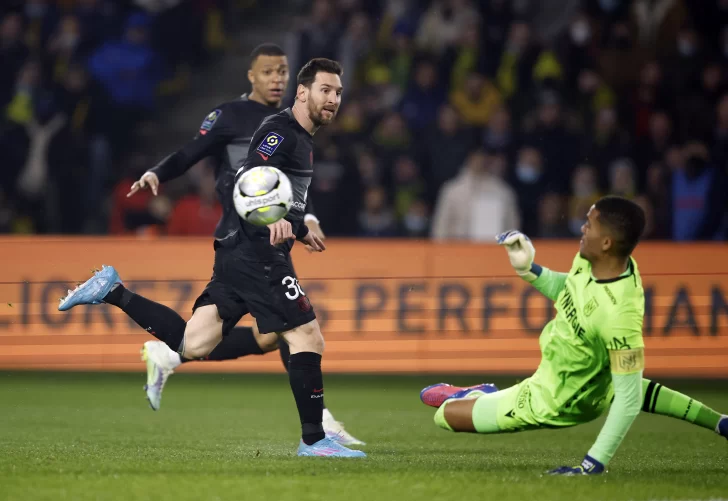 PSG, con Messi de titular, sufrió un duro golpe en su visita a Nantes PSG, con Messi de titular, sufrió un duro golpe en su visita a Nantes