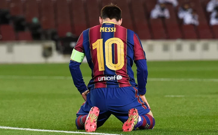 Messi rompió el silencio a días de quedar libre en el Barcelona Messi rompió el silencio a días de quedar libre en el Barcelona