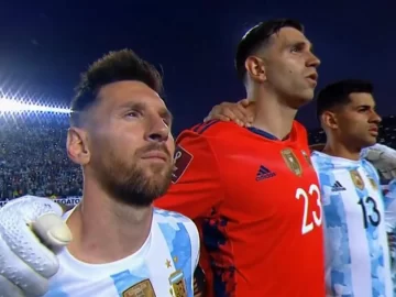 Patricia Sosa, Baglietto, Vitale y Sujatovich, los responsables de un emotivo Himno Patricia Sosa, Baglietto, Vitale y Sujatovich, los responsables de un emotivo Himno