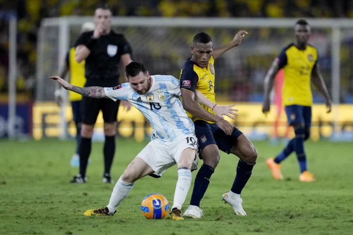 Argentina terminó con un empate caliente ante Ecuador, una brillante clasificación a Qatar 2022