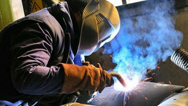 Metalúrgicos lograron un aumento adicional y cerraron la paritaria 2021 en 50,2% Metalúrgicos lograron un aumento adicional y cerraron la paritaria 2021 en 50,2%