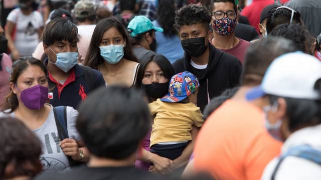 México registró un nuevo récord de contagios diarios de Covid-19 con más de 49.000 casos