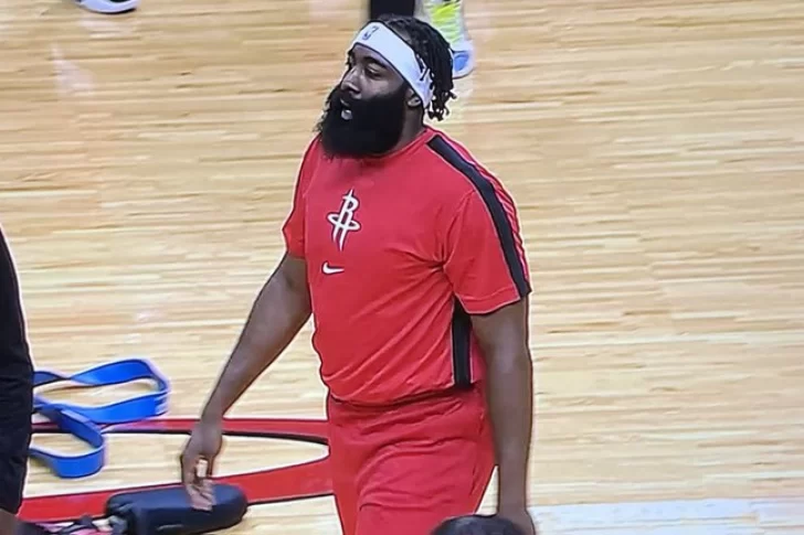 Las redes explotaron con memes por el sobrepeso de James Harden ¿Lo ves más gordito?