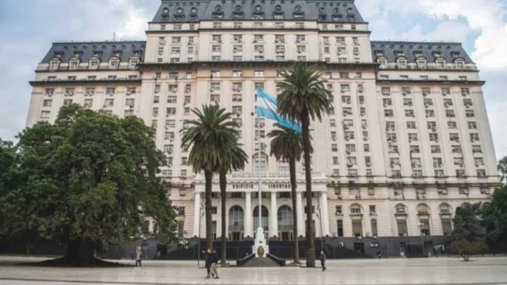 Allanaron el Ministerio de Defensa por cesión de tierras a la comunidad mapuche Allanaron el Ministerio de Defensa por cesión de tierras a la comunidad mapuche