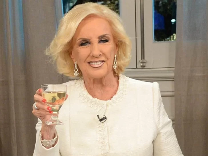 Le colocaron dos stents a Mirtha Legrand, debido a su condición cardiológica