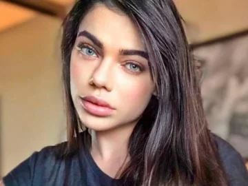 Miss Bumbum se tatuó la cara de Messi en una zona muy hot Miss Bumbum se tatuó la cara de Messi en una zona muy hot