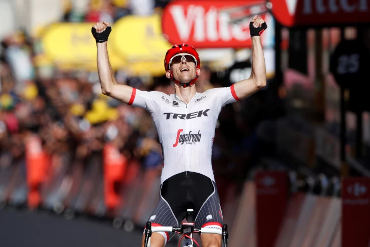El ganador de la Vuelta a San Juan tuvo su baño de gloria en el Tour de France