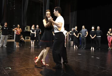 Al ritmo de Mora Godoy