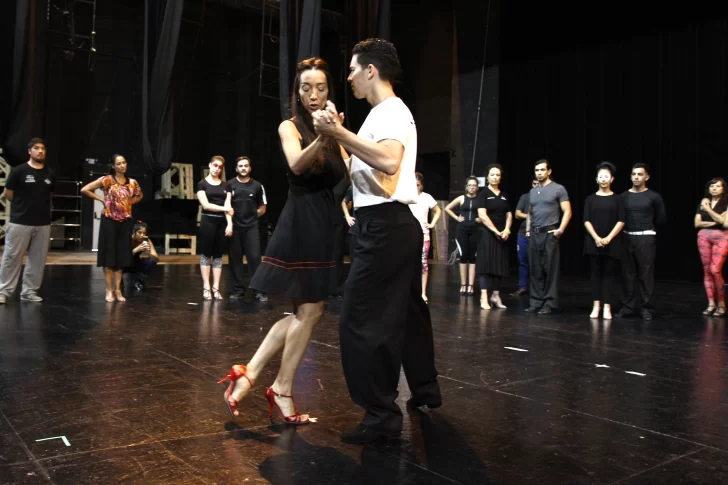 Al ritmo de Mora Godoy