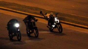 Lo detuvieron por correr una picada y mordió al policía Lo detuvieron por correr una picada y mordió al policía