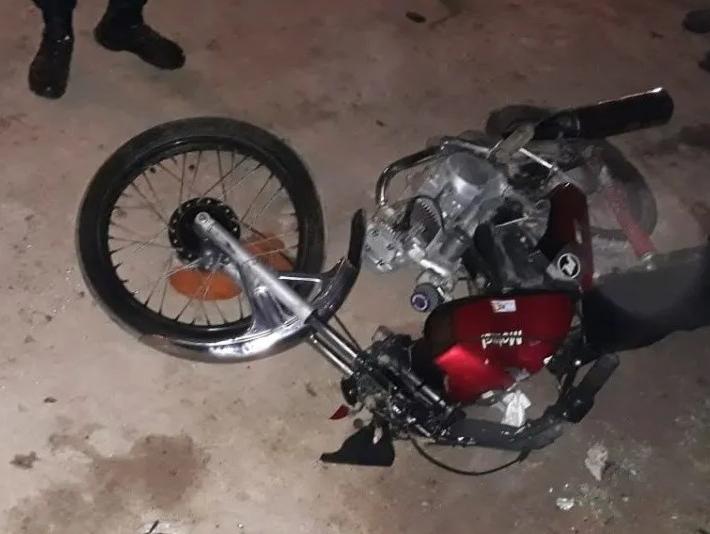 Un joven de 23 años murió mientras escapaba en una moto robada Un joven de 23 años murió mientras escapaba en una moto robada