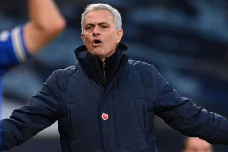 Tottenham despidió a Mourinho a días de disputar una final