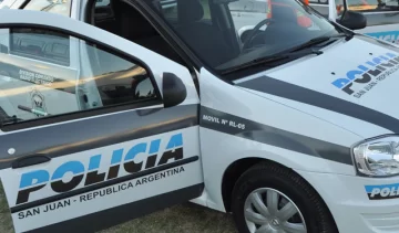 Llegó al hospital muy golpeado y dijo que lo atacaron para robarle Llegó al hospital muy golpeado y dijo que lo atacaron para robarle