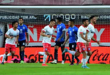 Argentinos Juniors le dio otro golpe a Talleres