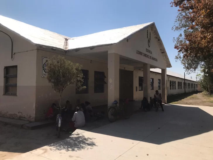 Accidente en una escuela de Caucete: resbaló de una escalera y quedó grave Accidente en una escuela de Caucete: resbaló de una escalera y quedó grave