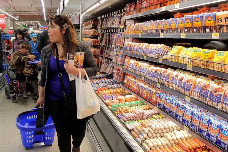 Las ventas de los supermercados se desplomaron y registraron una caída del 12,6% interanual