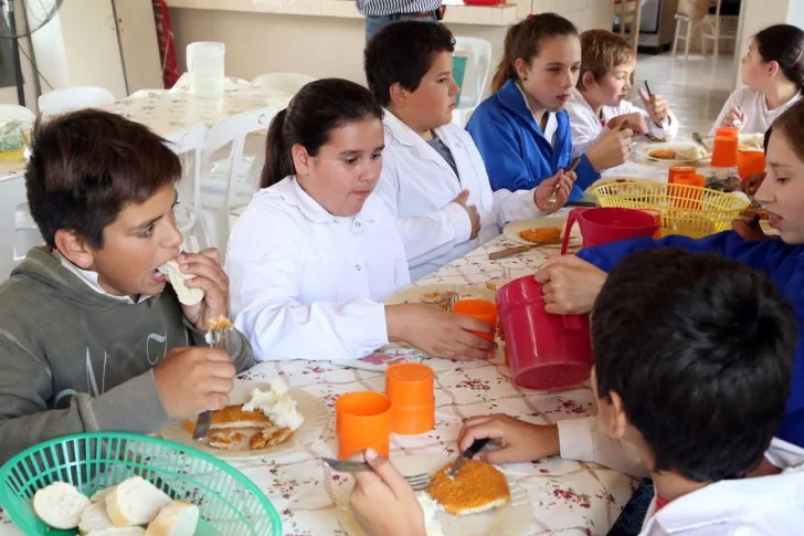 Entregarán módulos alimentarios a cada alumno de escuelas con comedores