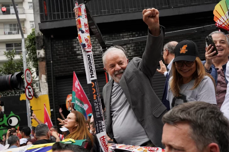 Lula, a un paso de volver a gobernar Brasil y convertirse en líder de la región