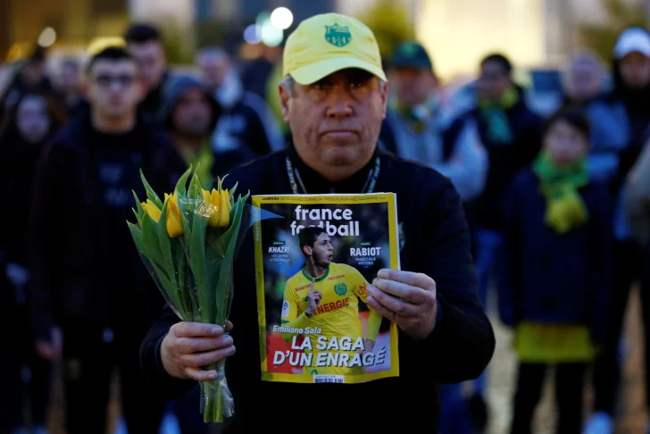 Los hinchas del Nantes se juntaron para pedir por Emiliano Sala Los hinchas del Nantes se juntaron para pedir por Emiliano Sala