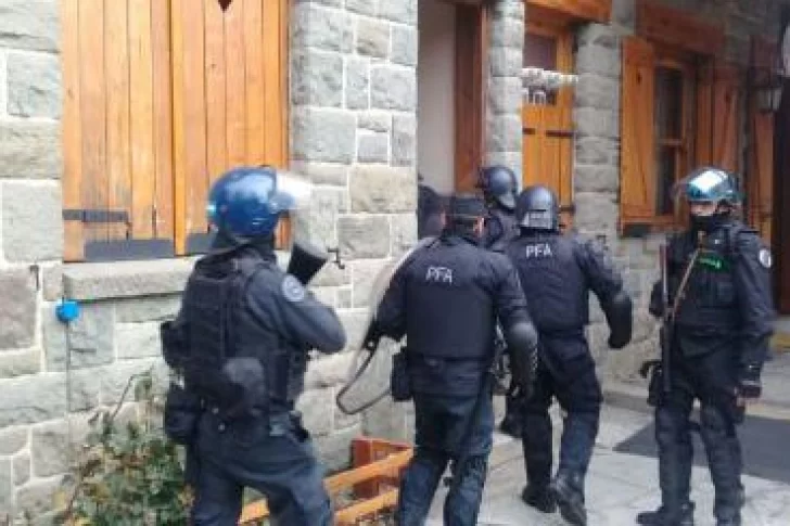 Tensión en Bariloche: ahora los mapuches tomaron la sede de Parques Nacionales