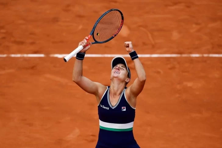 Nadia Podoroska ganó, se metió en semis y hace historia en Roland Garros