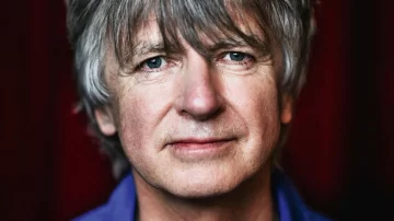Neil Finn rompe el silencio