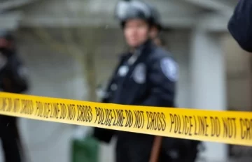 Un bebé murió al quedarse encerrado en un auto y horas después su papá se mató Un bebé murió al quedarse encerrado en un auto y horas después su papá se mató