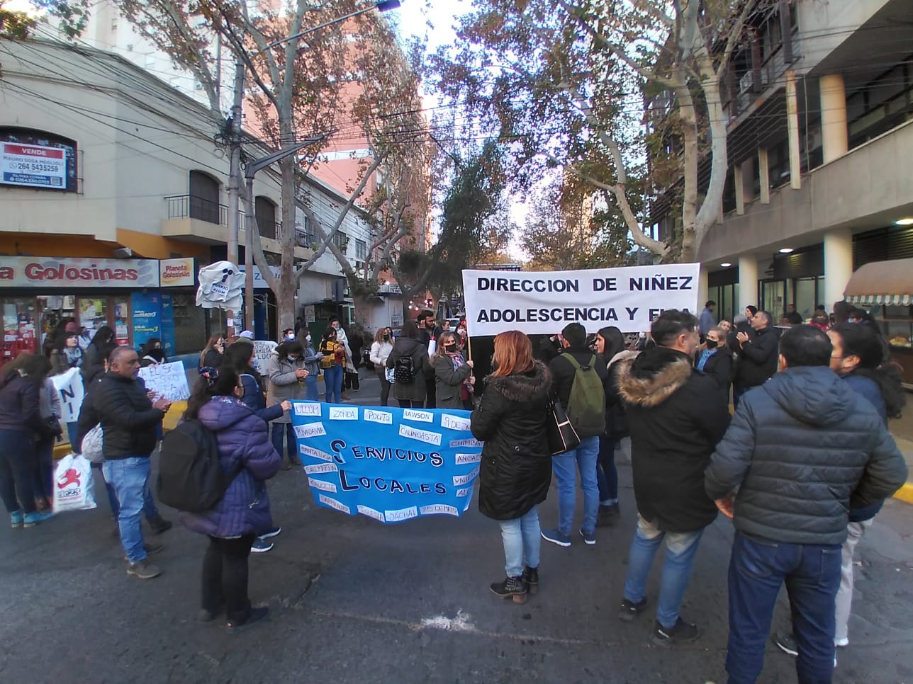 La sanjuanina que ató a su hijo a un poste fue condenada, pero no irá a la cárcel La sanjuanina que ató a su hijo a un poste fue condenada, pero no irá a la cárcel