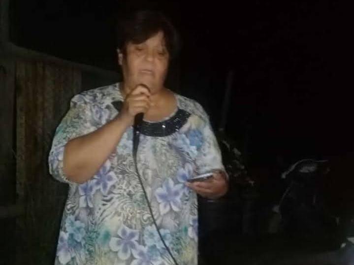 Dice que perdió una beca por cantar en el cumpleaños del rival político del intendente de Zonda Dice que perdió una beca por cantar en el cumpleaños del rival político del intendente de Zonda