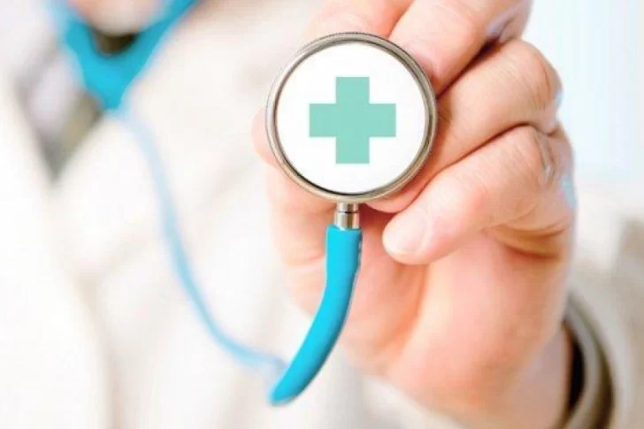 El Gobierno liberó el uso de coseguros en los planes básicos de salud: dudas sobre el impacto en las prepagas