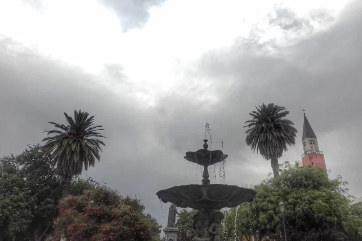 Viento, nubes y lloviznas, el cambio brusco del tiempo en San Juan
