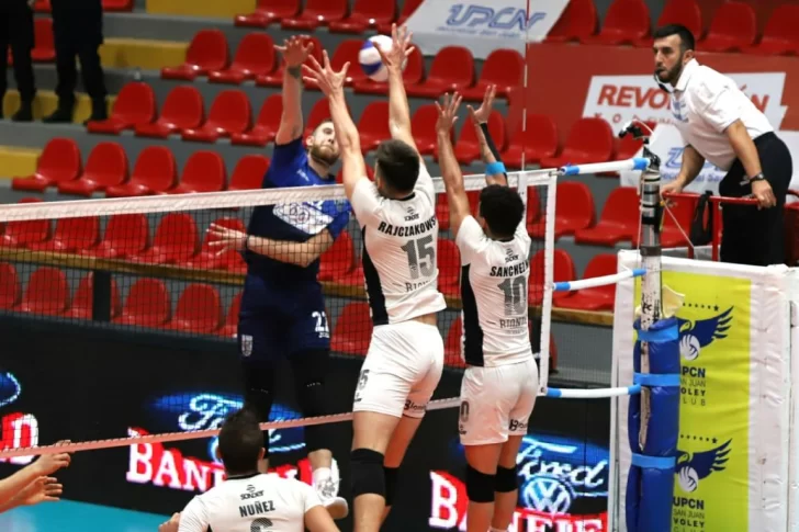 Tropezó Obras en el comienzo de las semifinales