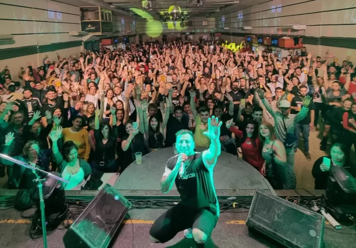 Omega sigue rompiendo récords: llenó un boliche ícono cordobés Omega sigue rompiendo récords: llenó un boliche ícono cordobés