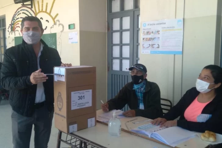 Orrego: “Es muy importante que la gente vote, las escuelas están en condiciones”