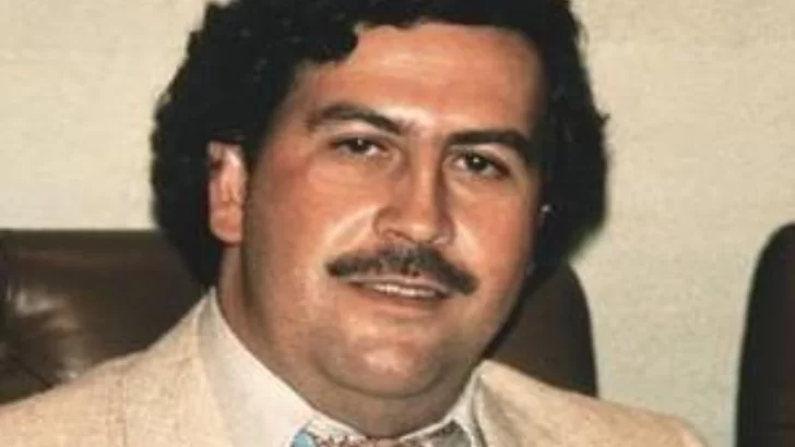 Un sobrino de Pablo Escobar encontró 18 millones de dólares en un escondite del capo narco Un sobrino de Pablo Escobar encontró 18 millones de dólares en un escondite del capo narco