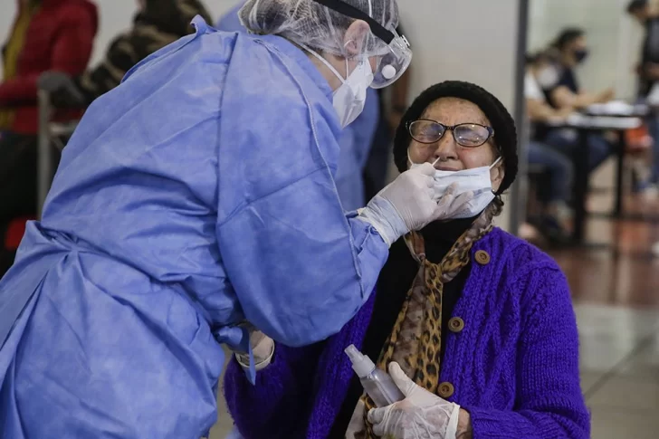 El riesgo país se dispara a niveles máximos por desplome de bonos soberanos