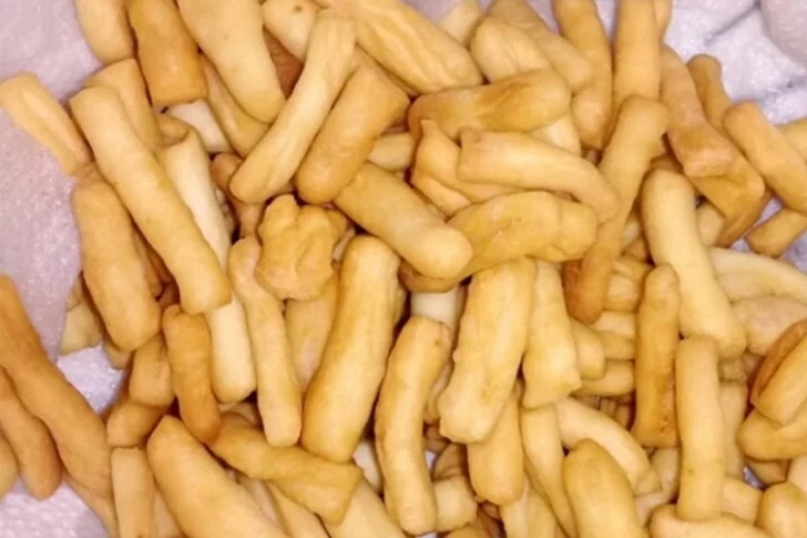 Anmat prohibió la venta de un edulcorante y unos palitos salados