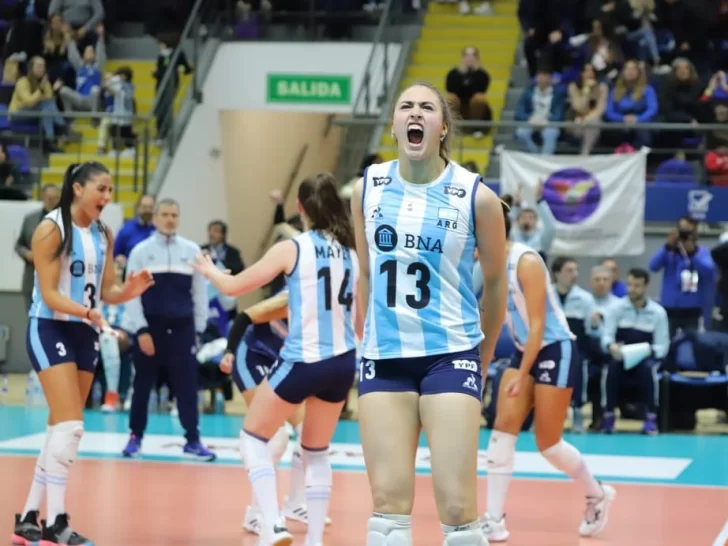 Excelente debut de Las Panteras, con un categórico 3-0 a Perú en el estadio de UPCN Excelente debut de Las Panteras, con un categórico 3-0 a Perú en el estadio de UPCN