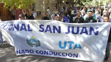 La UTA le respondió a Hensel: “Que se deje de amenazar a los colectiveros” La UTA le respondió a Hensel: “Que se deje de amenazar a los colectiveros”