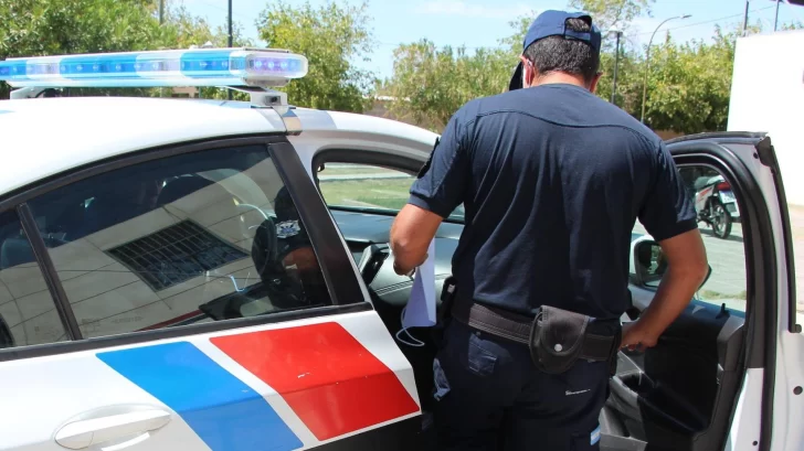 Robó una escopeta de un patrullero y asaltó a una mujer: recibió casi 10 años de cárcel Robó una escopeta de un patrullero y asaltó a una mujer: recibió casi 10 años de cárcel