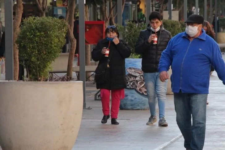 El pago del aguinaldo en cuotas avivó la interna entre representantes del comercio