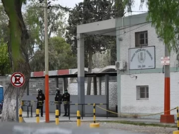 Por una gresca en el Penal, un interno terminó con un dedo quebrado y cortes en el cuerpo Por una gresca en el Penal, un interno terminó con un dedo quebrado y cortes en el cuerpo