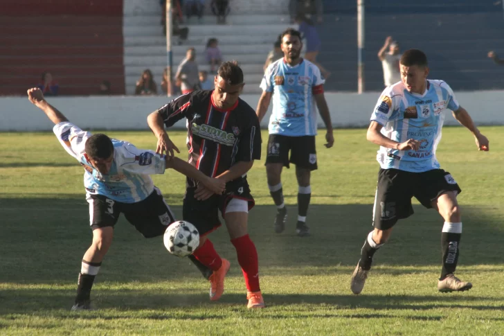 Trinidad-Atenas y 9 de Julio-Peñarol, las semis del Oficial local