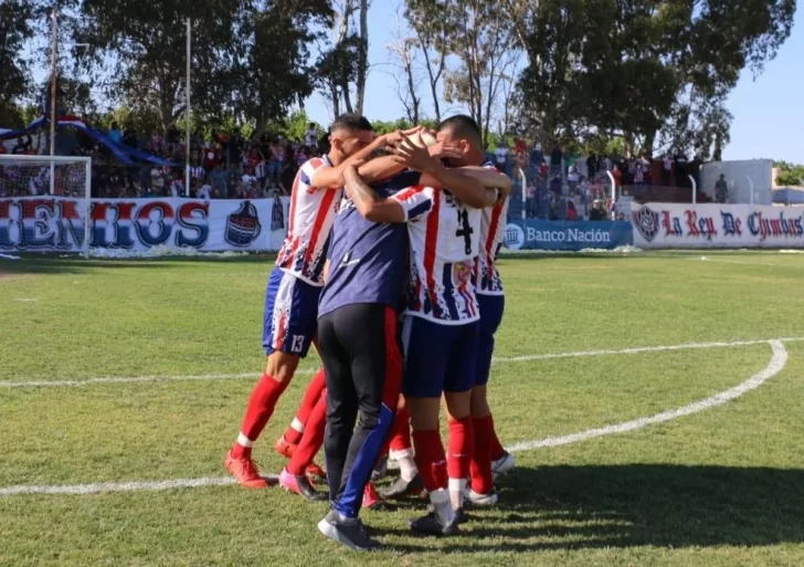 Peñarol logró un valioso triunfo ante Argentino en Monte Maíz