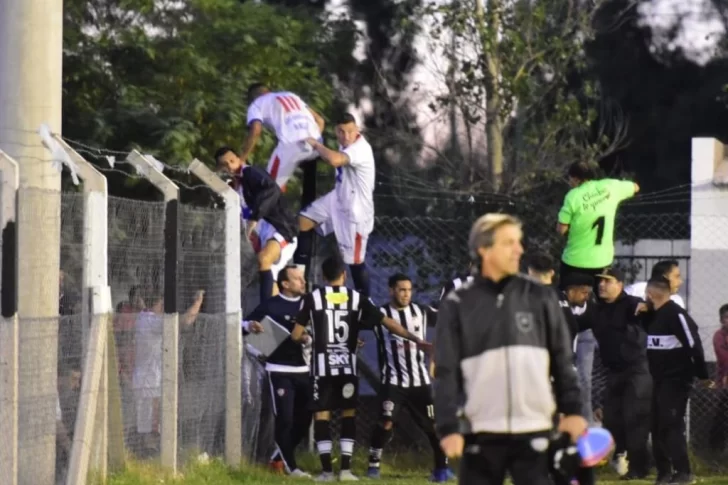 Peñarol se dio un lujito: entrenó en el “Nuevo Gasómetro” y está listo