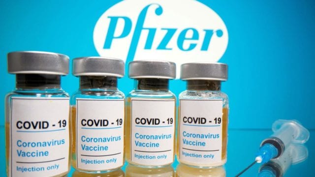 Pfizer quiere aplicar una tercera dosis que generaría hasta 10 veces más anticuerpos Pfizer quiere aplicar una tercera dosis que generaría hasta 10 veces más anticuerpos